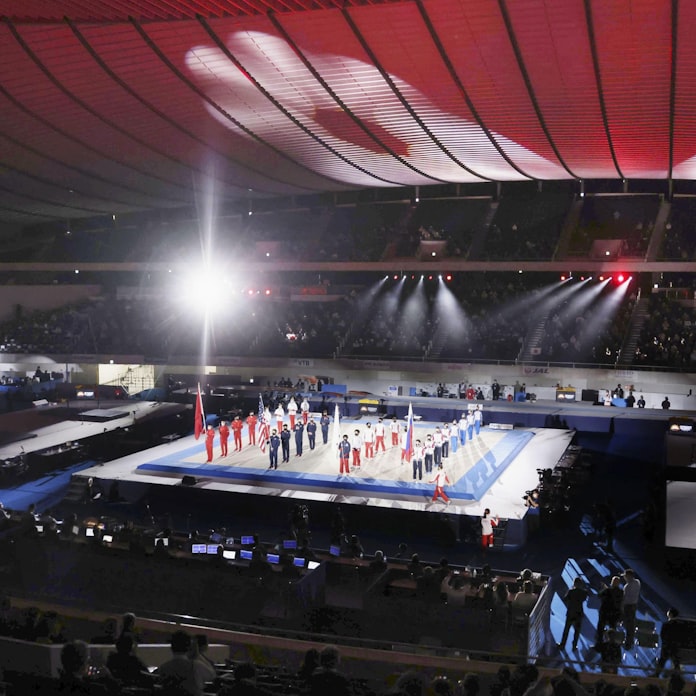 新型コロナ 選手を外界と遮断 バブル 方式 スポーツ大会に定着 日本経済新聞 新型コロナ 選手を外界と遮断 バブル 方式 スポーツ大会に定着 日本経済新聞