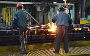 素材から作り込む(江蘇省昆山の富士和機械の鋳造工場) 素材から作り込む(江蘇省昆山の富士和機械の鋳造工場)