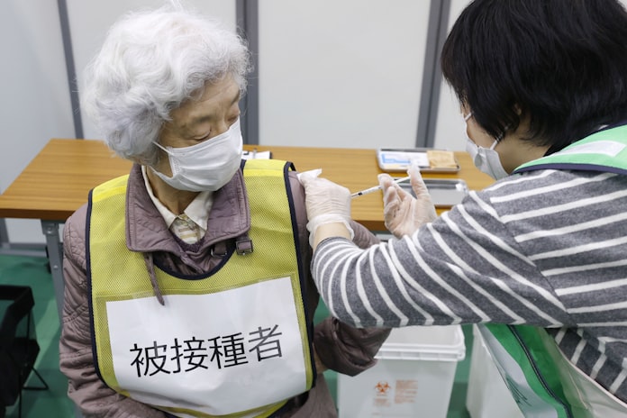 新型コロナ ワクチンは万能にあらず それでも接種を勧めるワケ 日本経済新聞 新型コロナ ワクチンは万能にあらず それでも接種を勧めるワケ 日本経済新聞