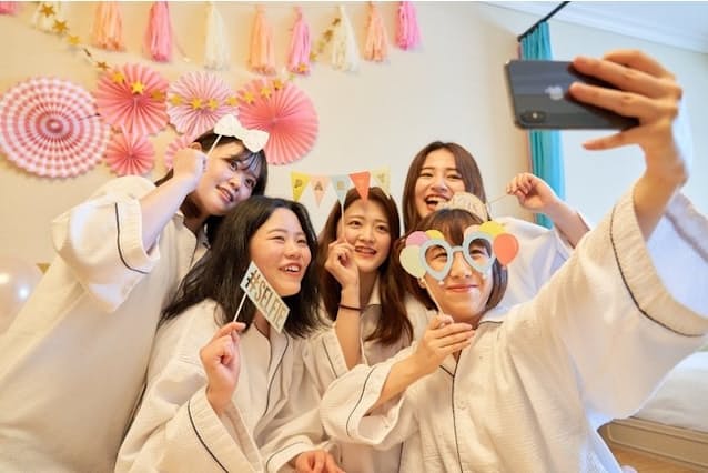 おそろいパジャマで女子会 オリエンタル東京ベイ 日本経済新聞 おそろいパジャマで女子会 オリエンタル東京ベイ 日本経済新聞