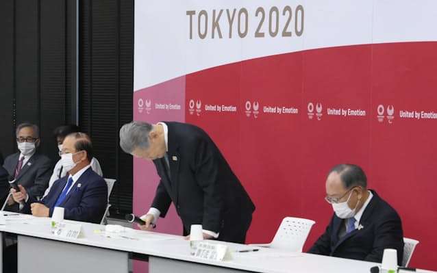 森氏辞任に考える 日本社会に残る無意味な風習 日本経済新聞