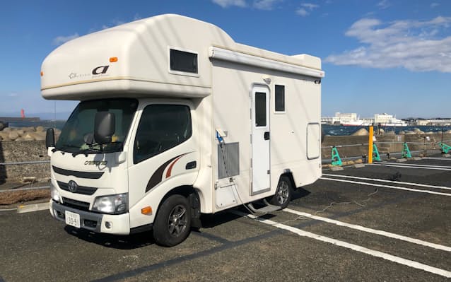 クルマ遊びも新様式 車中泊や新業態店 首都圏で 日本経済新聞 クルマ遊びも新様式 車中泊や新業態店 首都圏で 日本経済新聞