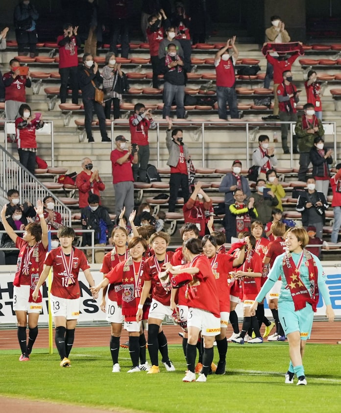普及進まぬ女子サッカー 新しいブームを生み出すには 日本経済新聞 普及進まぬ女子サッカー 新しいブームを生み出すには 日本経済新聞
