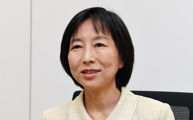 内閣広報官に小野日子外務副報道官 山田真貴子氏の後任 日本経済新聞 内閣広報官に小野日子外務副報道官 山田真貴子氏の後任 日本経済新聞