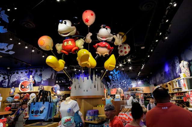 ディズニー 北米で60店を閉鎖 21年末までに 日本経済新聞 ディズニー 北米で60店を閉鎖 21年末までに 日本経済新聞