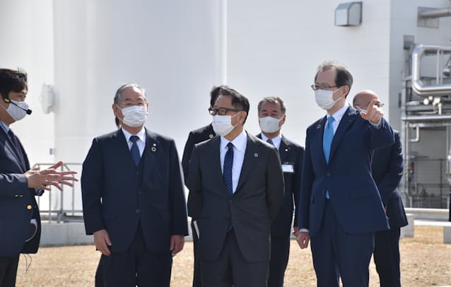 トヨタ社長 福島での水素事業に参画の意向 日本経済新聞