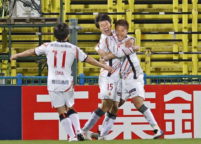 開幕3連勝の名古屋 さえた積極プレス サッカーj1 日本経済新聞 開幕3連勝の名古屋 さえた積極プレス サッカーj1 日本経済新聞