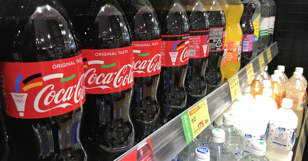 日本コカ コーラ 自販機サブスク 月2700円で毎日1本 日本経済新聞 日本コカ コーラ 自販機サブスク 月2700円で毎日1本 日本経済新聞