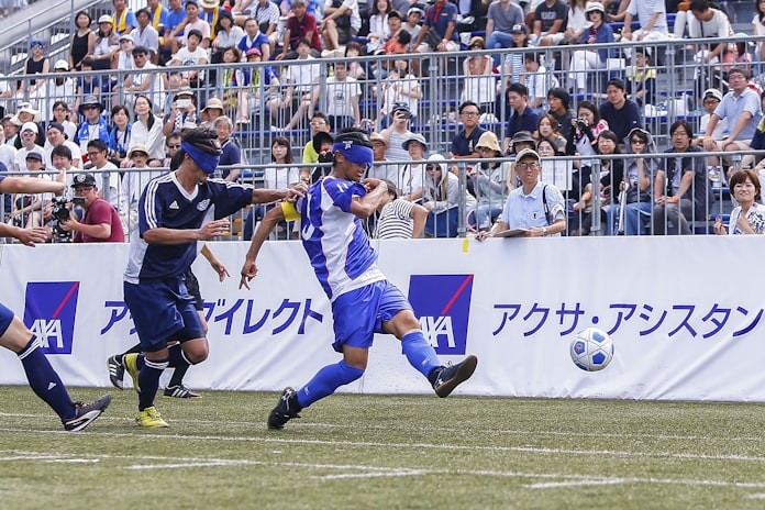 障害越えた真剣勝負 ブラインドサッカー 川村怜 日本経済新聞 障害越えた真剣勝負 ブラインドサッカー 川村怜 日本経済新聞