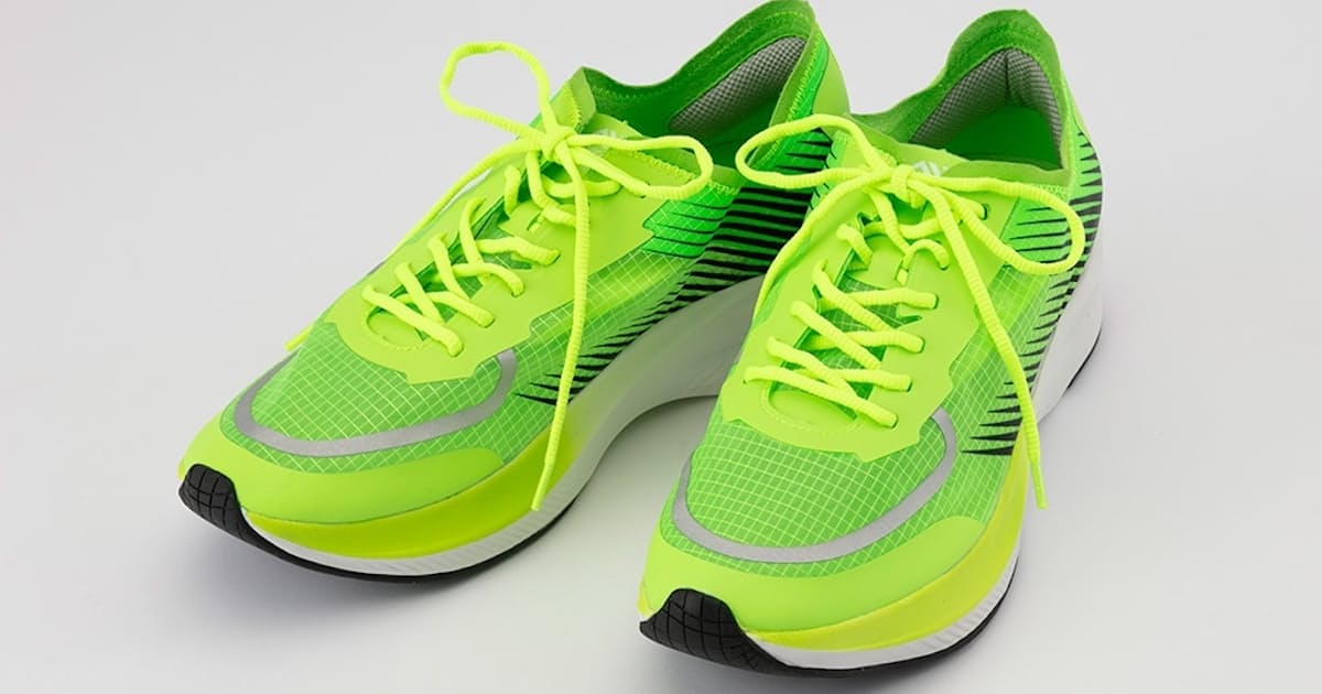 ドンキの規格外スニーカー ちょい高 でもヒット 日本経済新聞 ドンキの規格外スニーカー ちょい高 でもヒット 日本経済新聞