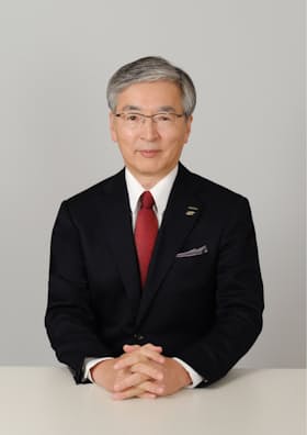 富士ゼロックス 社長に真茅氏昇格を発表 日本経済新聞 富士ゼロックス 社長に真茅氏昇格を発表 日本経済新聞