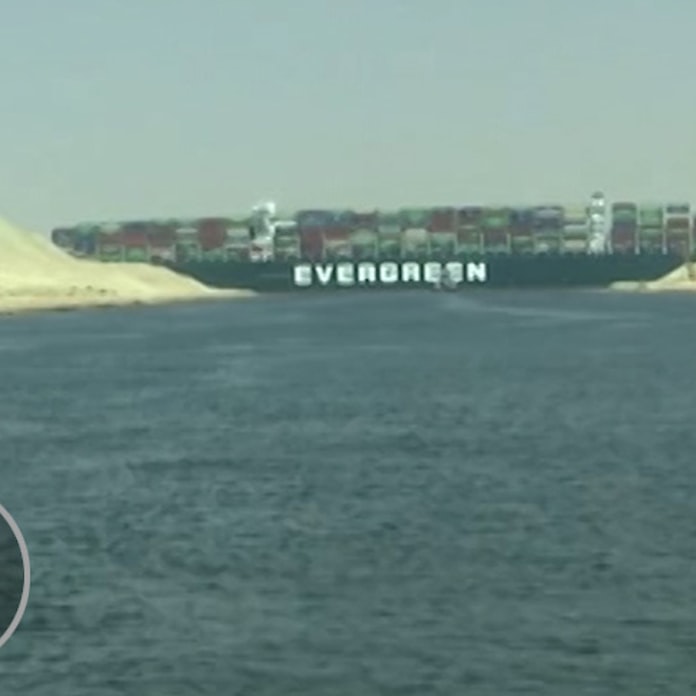 大動脈スエズ運河遮断 供給網リスク一段と 大型船座礁 日本経済新聞 大動脈スエズ運河遮断 供給網リスク一段と 大型船座礁 日本経済新聞