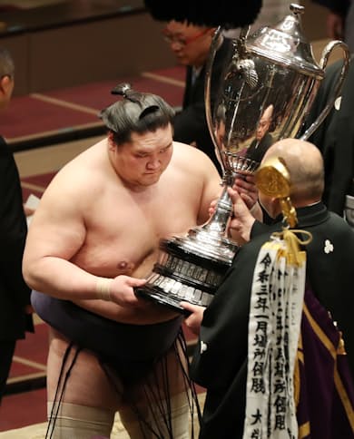 照ノ富士3度目v 大関復帰が確実に 大相撲春場所 日本経済新聞 照ノ富士3度目v 大関復帰が確実に 大相撲春場所 日本経済新聞