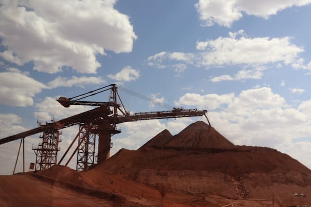 豪資源 エネ輸出 20年度過去最高へ 鉄鉱石けん引 日本経済新聞