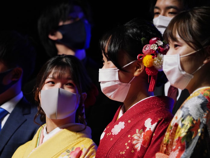 成人式 歳 維持8割 47市区調査 18歳引き下げ後も 日本経済新聞 成人式 歳 維持8割 47市区調査 18歳引き下げ後も 日本経済新聞