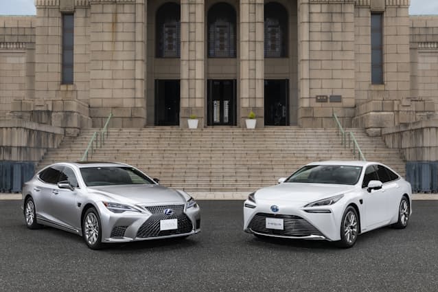 トヨタ 初の手放し運転車 レクサスとミライで 日本経済新聞 トヨタ 初の手放し運転車 レクサスとミライで 日本経済新聞