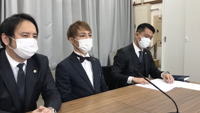 スーパークレイジー君 市議 当選無効に審査申し立て 日本経済新聞 スーパークレイジー君 市議 当選無効に審査申し立て 日本経済新聞