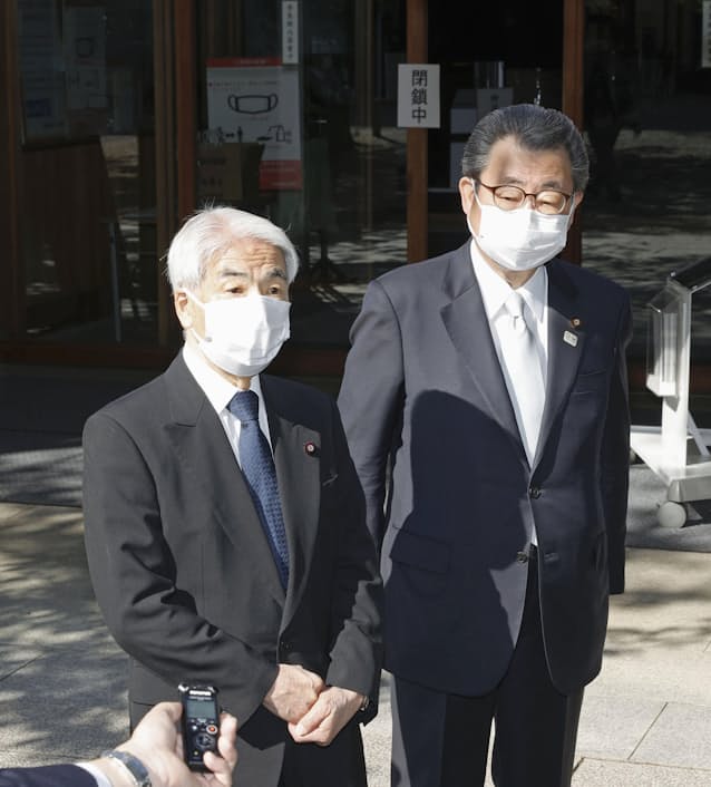 超党派議員団会長ら 靖国参拝 春季例大祭で 日本経済新聞 超党派議員団会長ら 靖国参拝 春季例大祭で 日本経済新聞