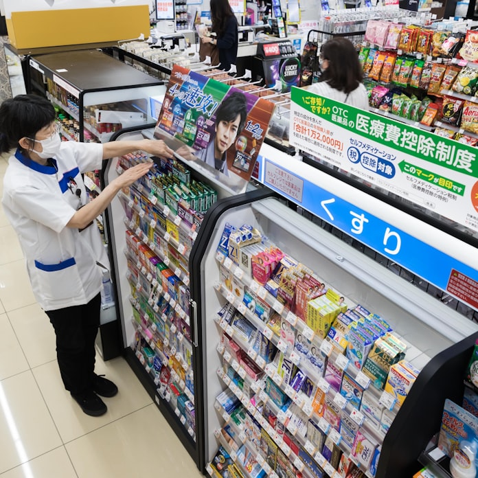 ローソン 医薬品販売450店に倍増 規制緩和を機に 日本経済新聞 ローソン 医薬品販売450店に倍増 規制緩和を機に 日本経済新聞