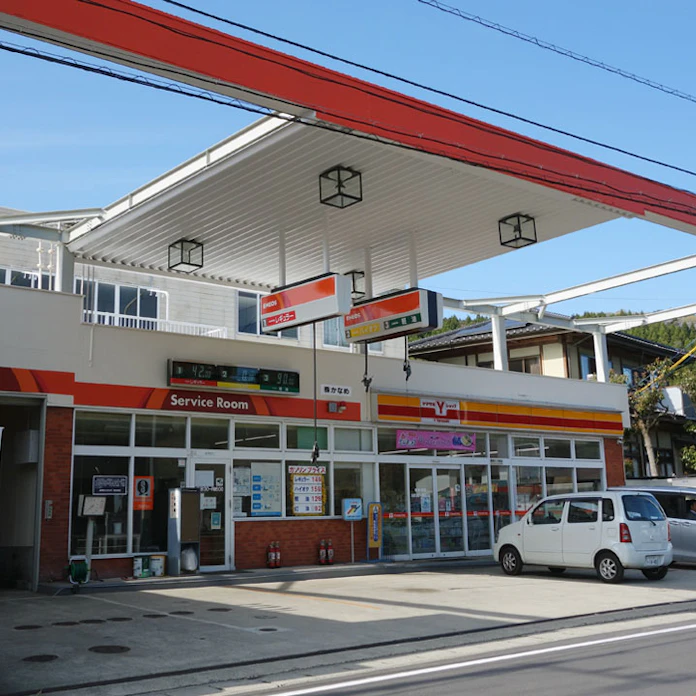 クルマ離れに脱炭素 でもガソリンスタンドは閉じない 日本経済新聞 クルマ離れに脱炭素 でもガソリンスタンドは閉じない 日本経済新聞
