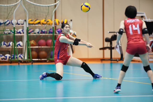 バレー全日本女子 5月1日中国戦 古賀と黒後に期待 日本経済新聞 バレー全日本女子 5月1日中国戦 古賀と黒後に期待 日本経済新聞