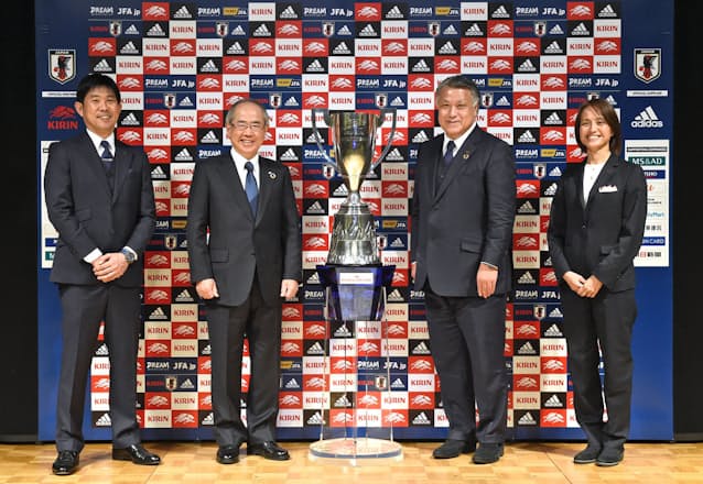 沈んだ巨船 欧州スーパーリーグ構想破綻の教訓は 日本経済新聞 沈んだ巨船 欧州スーパーリーグ構想破綻の教訓は 日本経済新聞