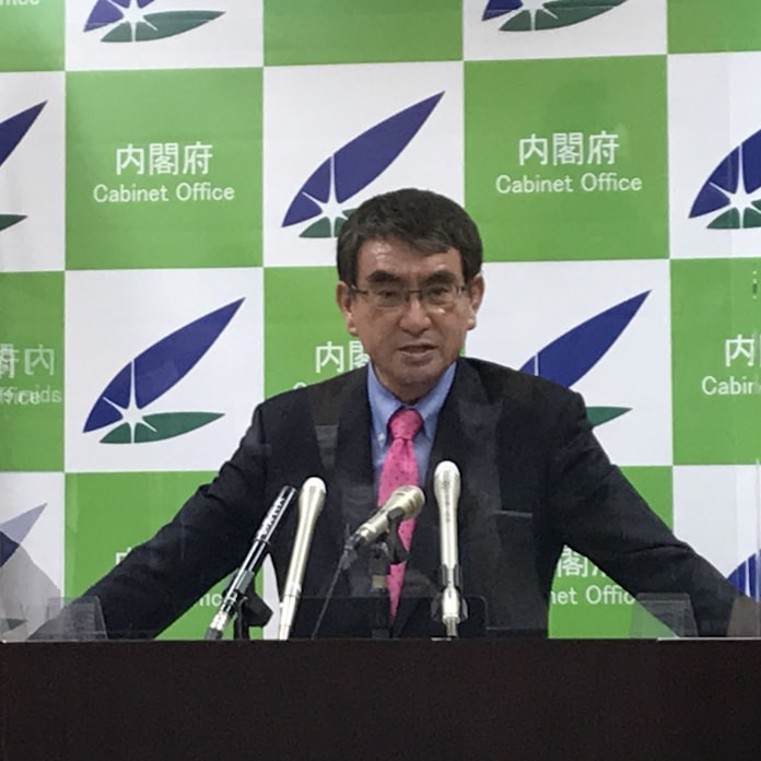 転居時の車ナンバー交換 車検時まで猶予 規制改革相 日本経済新聞 転居時の車ナンバー交換 車検時まで猶予 規制改革相 日本経済新聞
