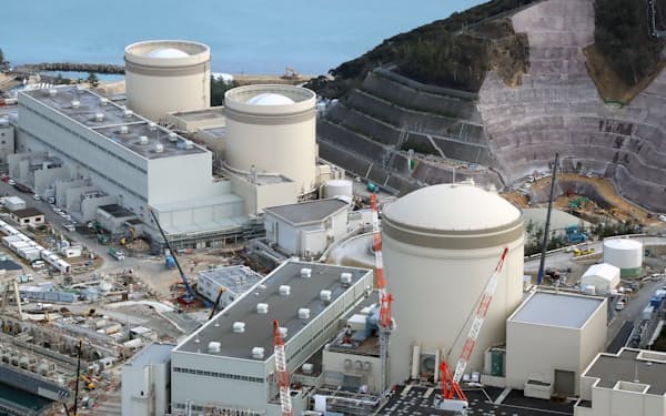 関西電力 美浜3号機に燃料挿入 40年超原発再稼働へ 日本経済新聞 関西電力 美浜3号機に燃料挿入 40年超原発再稼働へ 日本経済新聞