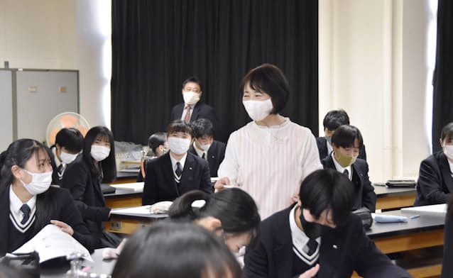 悩み抱えた子を救う授業に 高校保健 精神疾患学ぶ 日本経済新聞 悩み抱えた子を救う授業に 高校保健 精神疾患学ぶ 日本経済新聞