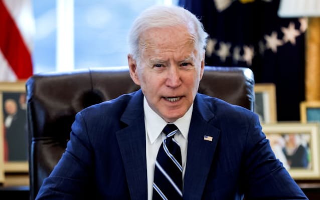 バイデン氏 パレスチナ議長と電話 緊張緩和促す 日本経済新聞 バイデン氏 パレスチナ議長と電話 緊張緩和促す 日本経済新聞