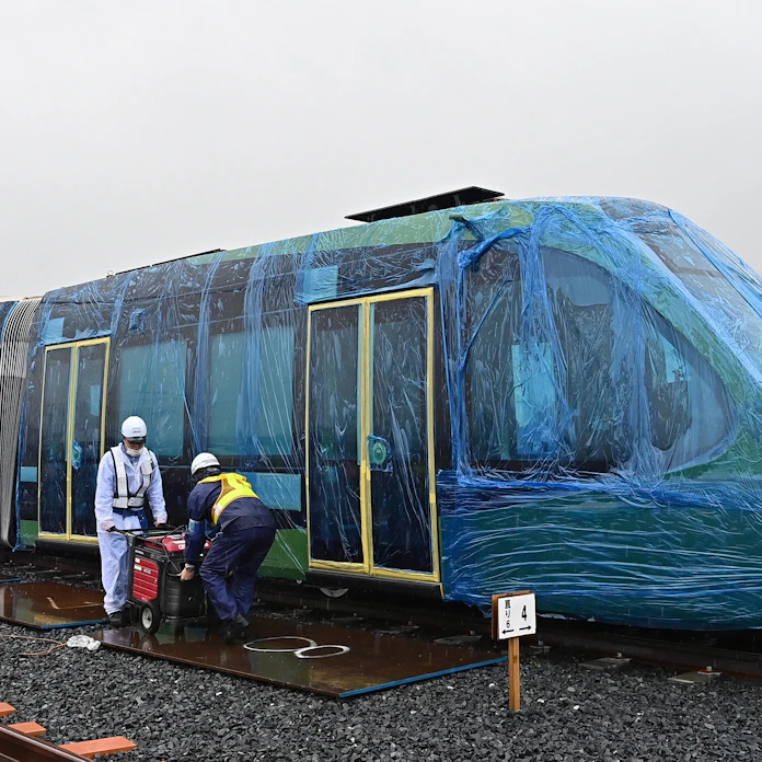 Lrt車両 宇都宮の車両基地に納入 1編成目 日本経済新聞 Lrt車両 宇都宮の車両基地に納入 1編成目 日本経済新聞