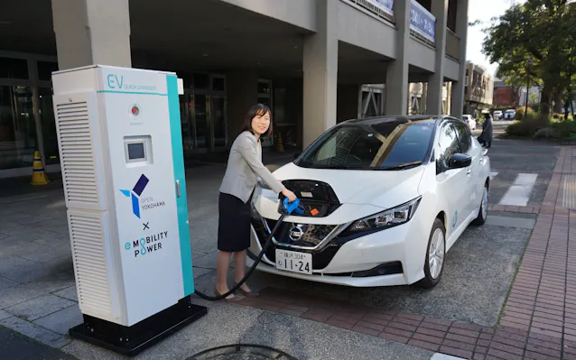Ev向け急速充電器 4倍の3万基に 30年政府目標 日本経済新聞