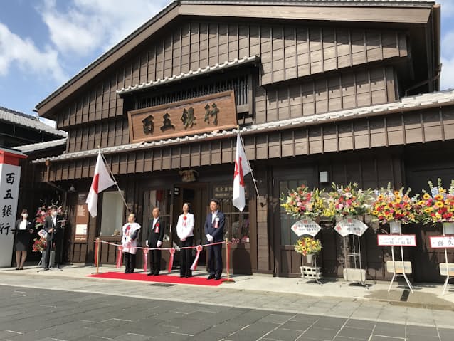 百五銀行 伊勢神宮内宮前に木造風の新店舗開設 日本経済新聞 百五銀行 伊勢神宮内宮前に木造風の新店舗開設 日本経済新聞