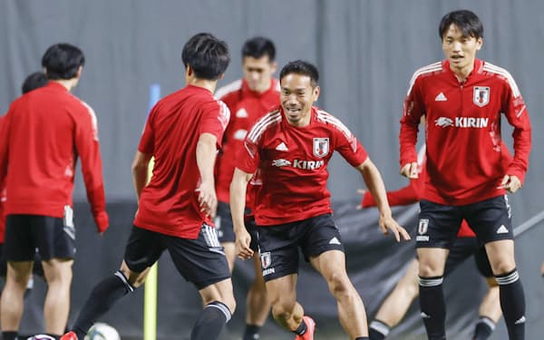 新型コロナ U24ガーナ代表 選手1人が陽性 5日にu24日本代表戦 日本経済新聞 新型コロナ U24ガーナ代表 選手1人が陽性 5日にu24日本代表戦 日本経済新聞
