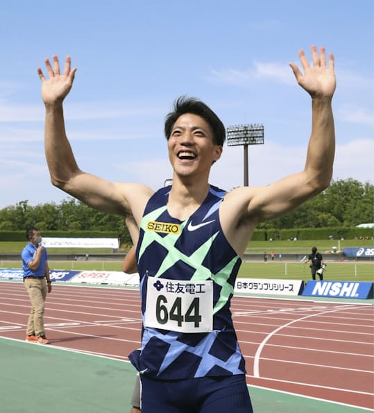 山県が9秒95の日本新記録 陸上男子100メートル 日本経済新聞 山県が9秒95の日本新記録 陸上男子100メートル 日本経済新聞