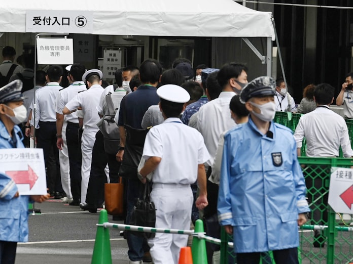 新型コロナ 自衛官 警察官にワクチン接種 大規模会場予約67 空き 日本経済新聞 新型コロナ 自衛官 警察官にワクチン接種 大規模会場予約67 空き 日本経済新聞