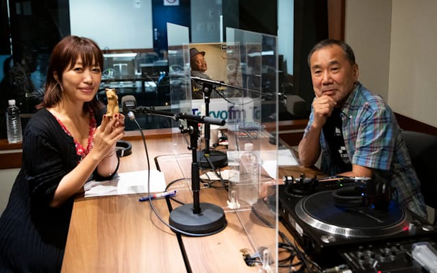 村上春樹さん単独インタビュー ポジティブに語りたい 日本経済新聞 村上春樹さん単独インタビュー ポジティブに語りたい 日本経済新聞