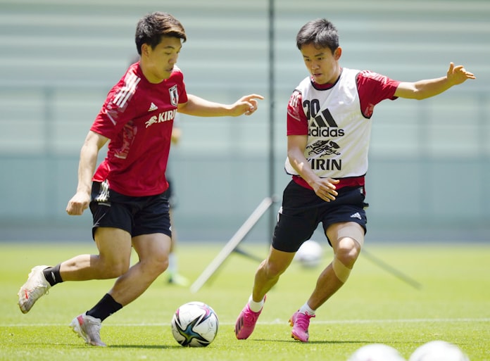サッカー日本 五輪金メダルへの 距離 日本経済新聞 サッカー日本 五輪金メダルへの 距離 日本経済新聞