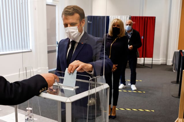 フランス地方選決選投票 与党が大敗 野党共和党が勝利 日本経済新聞 フランス地方選決選投票 与党が大敗 野党共和党が勝利 日本経済新聞