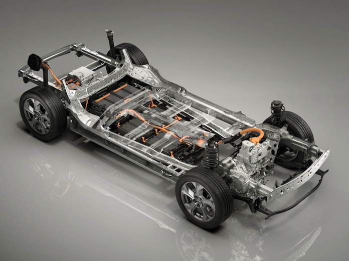 マツダ ロータリーエンジン使う航続距離延長は中止 日本経済新聞 マツダ ロータリーエンジン使う航続距離延長は中止 日本経済新聞