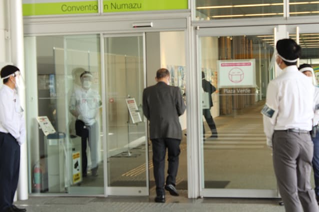 スルガ銀の不正融資問題 投資マンションでも火種 日本経済新聞 スルガ銀の不正融資問題 投資マンションでも火種 日本経済新聞