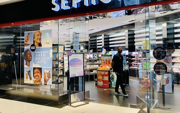 ディズニー 北米で60店を閉鎖 21年末までに 日本経済新聞 ディズニー 北米で60店を閉鎖 21年末までに 日本経済新聞