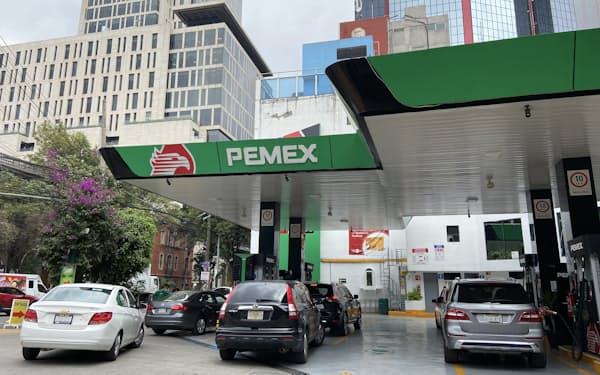 ペメックスの給油所（メキシコシティ）
