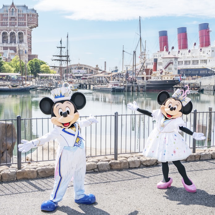 東京ディズニーシー 開園周年衣装を披露 日本経済新聞 東京ディズニーシー 開園周年衣装を披露 日本経済新聞