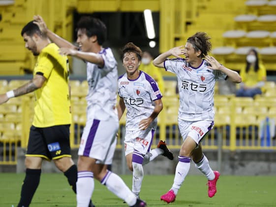 J2京都 長崎4回戦へ J1勢打ち破る 天皇杯サッカー 日本経済新聞 J2京都 長崎4回戦へ J1勢打ち破る 天皇杯サッカー 日本経済新聞