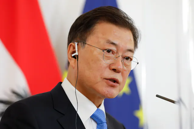 韓国大統領 1泊2日の来日調整 韓国紙報道 日本経済新聞