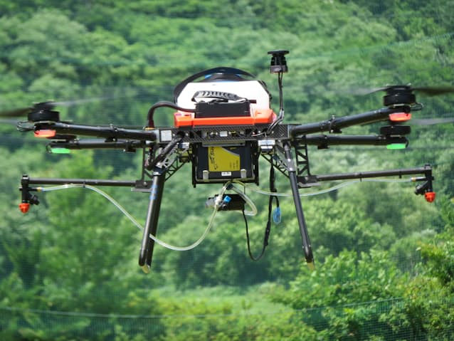 東光鉄工 リンゴ農家の授粉支援 ドローン活用 日本経済新聞 東光鉄工 リンゴ農家の授粉支援 ドローン活用 日本経済新聞