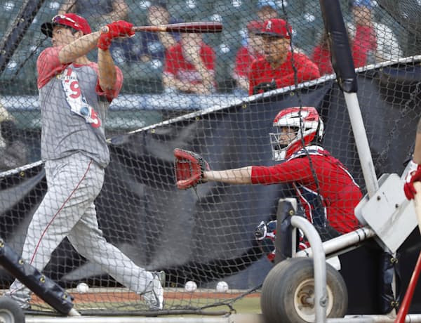 大谷翔平の通訳 Hr競争で捕手 水原氏 楽しみたい 日本経済新聞 大谷翔平の通訳 Hr競争で捕手 水原氏 楽しみたい 日本経済新聞
