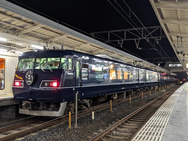 令和版ブルートレイン 郷愁と新鮮さで夜行列車大盛況 日本経済新聞 令和版ブルートレイン 郷愁と新鮮さで夜行列車大盛況 日本経済新聞