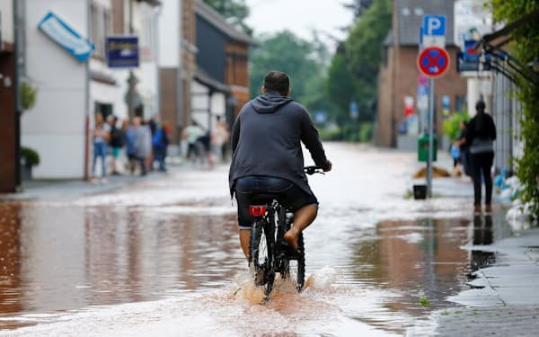 Ft ドイツ総選挙 大洪水で気候変動が争点に急浮上 日本経済新聞 Ft ドイツ総選挙 大洪水で気候変動が争点に急浮上 日本経済新聞